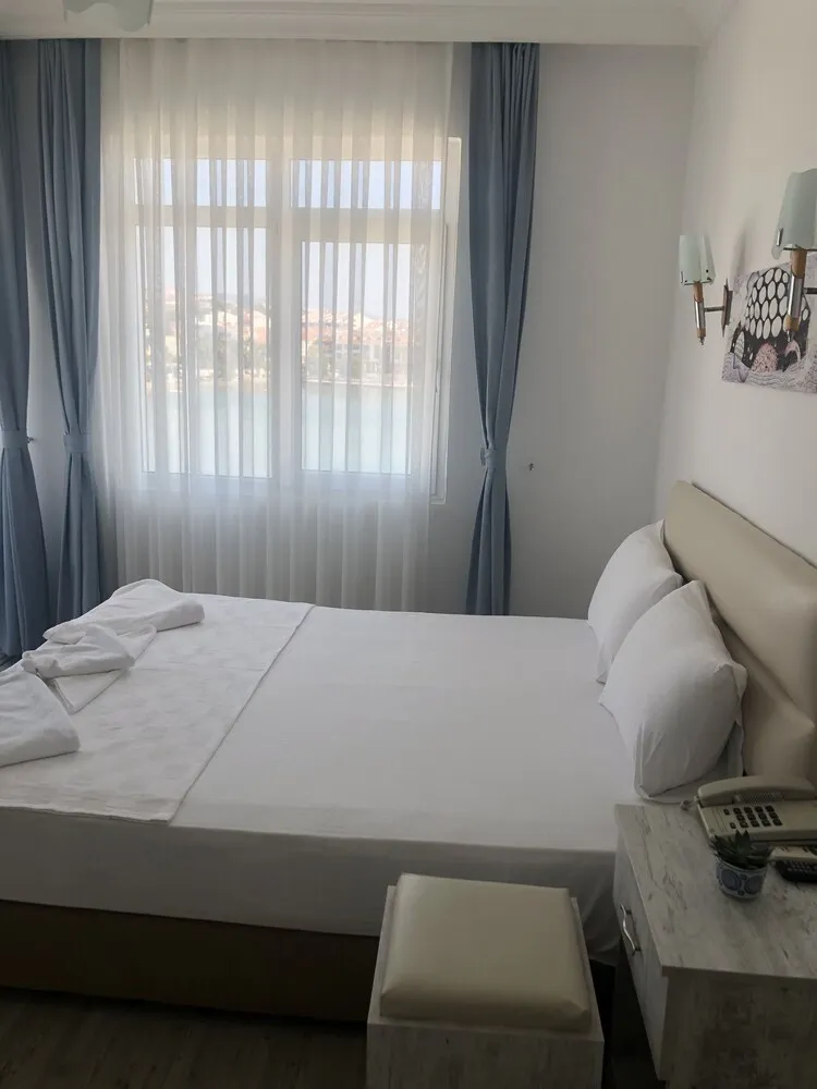 Standard Tek Büyük Yataklı Oda, 1 Büyük (Queen) Boy Yatak, Deniz Manzaralı