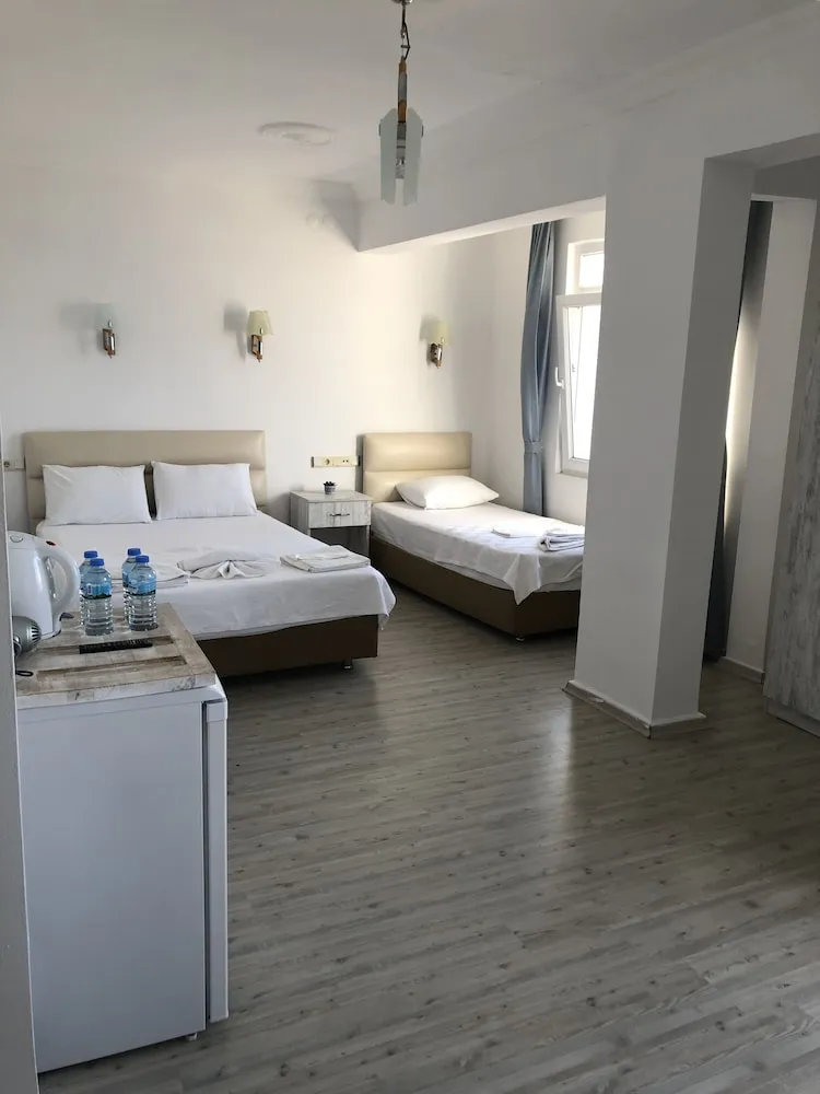 Standard Dört Kişilik Oda, Deniz Manzaralı
