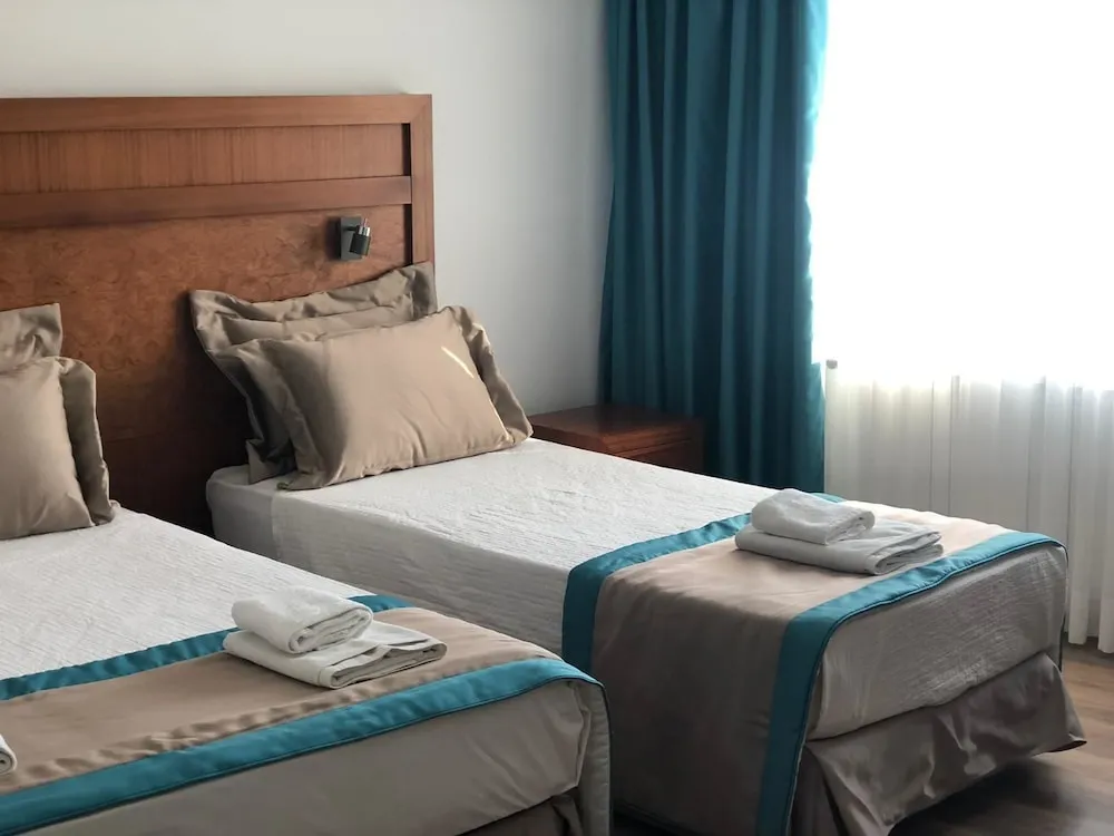 Standard Tek Büyük veya İki Ayrı Yataklı Oda, Deniz Manzaralı