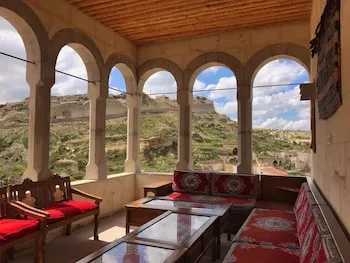 RZA Cave Hotel