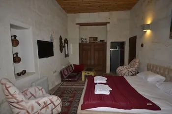RZA Cave Hotel