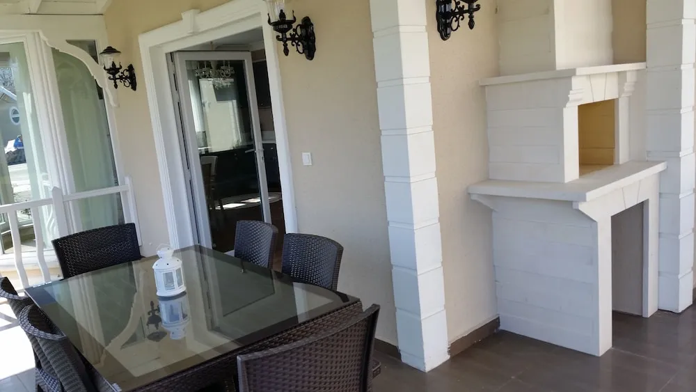 Luxury Villa, 4 Yatak Odası, Havuz Manzaralı