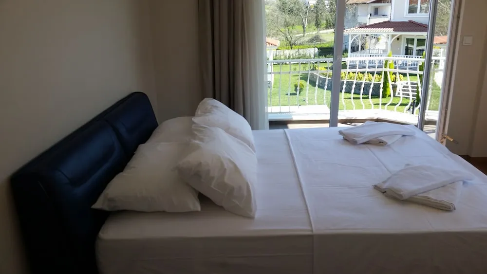 Luxury Villa, 4 Yatak Odası, Havuz Manzaralı