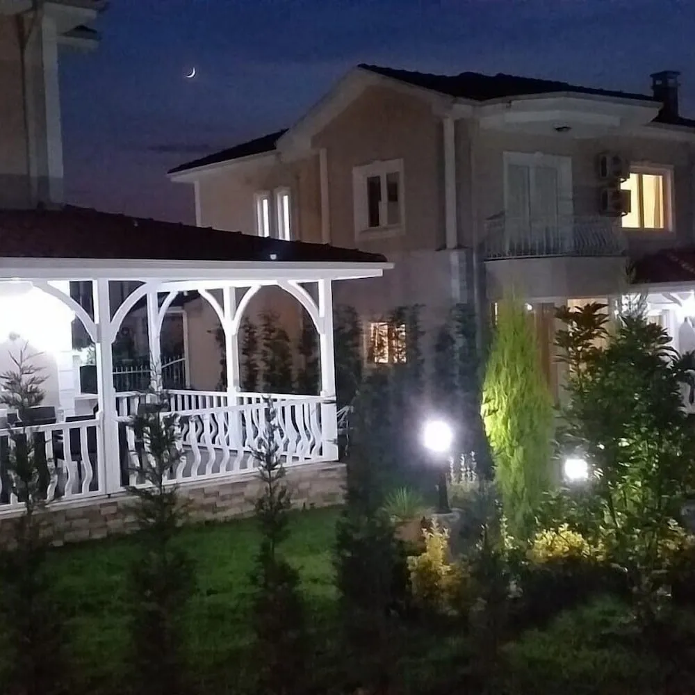 Luxury Villa, 4 Yatak Odası, Havuz Manzaralı
