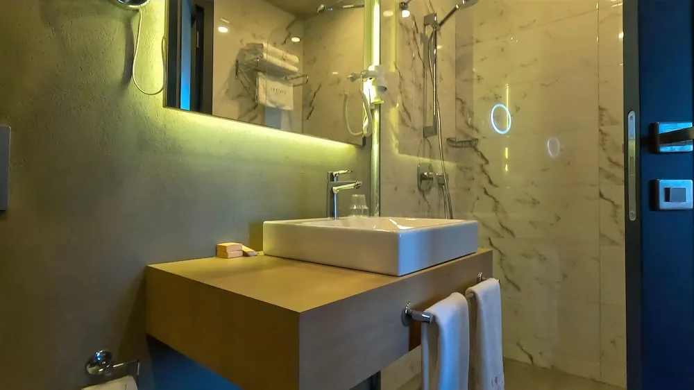 Standard Room Pool View