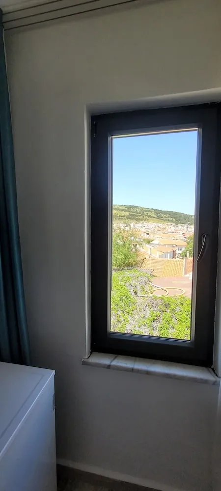 Deluxe Üç Kişilik Oda, Şehir Manzaralı