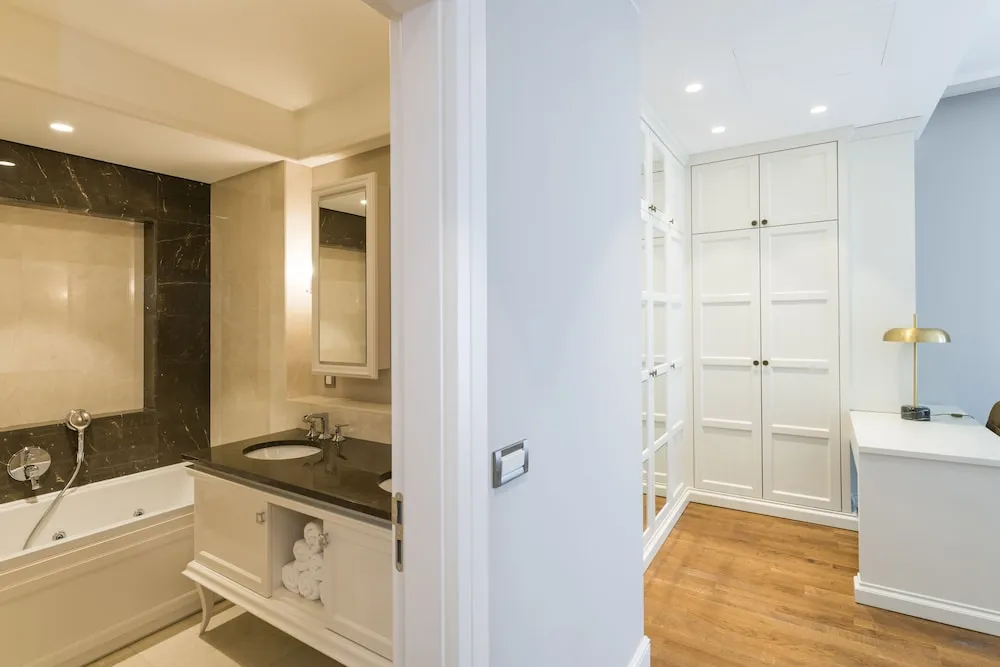 Apart Daire, 3 Yatak Odası, Balkon (Kitchenette)