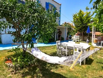 Zeren Alacati