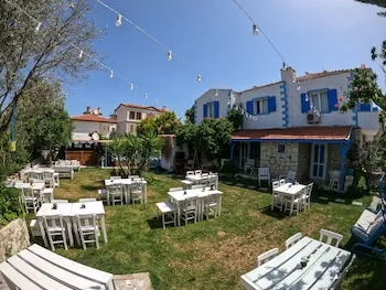 Zeren Alacati