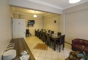 Ferah Hotel