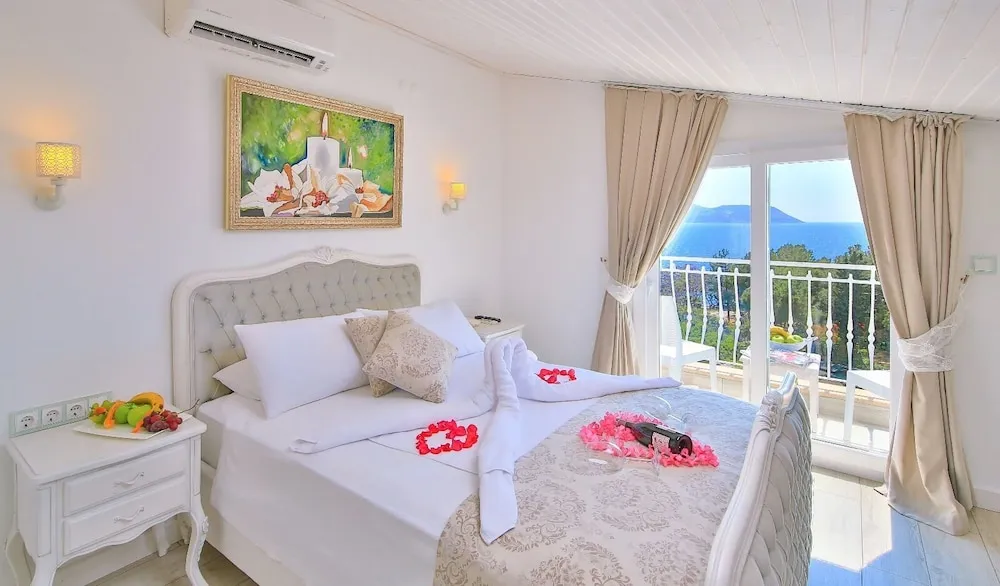 Honeymoon Oda, Deniz Manzaralı