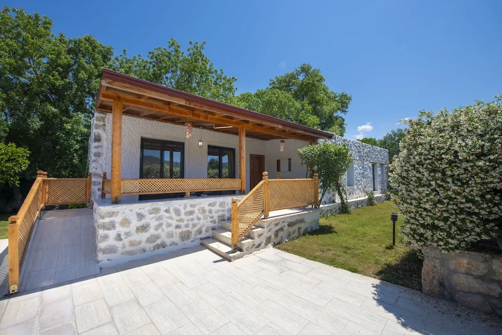 Family Villa, 4 Yatak Odası, Sigara İçilmez