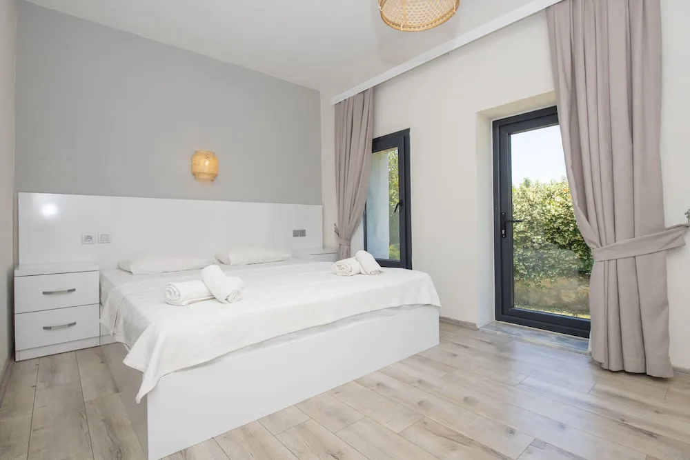 Family Villa, 4 Yatak Odası, Sigara İçilmez