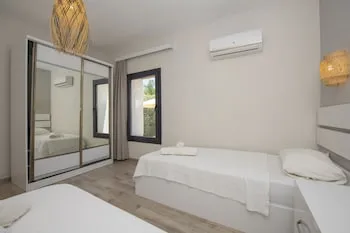 Eroğlu Villaları