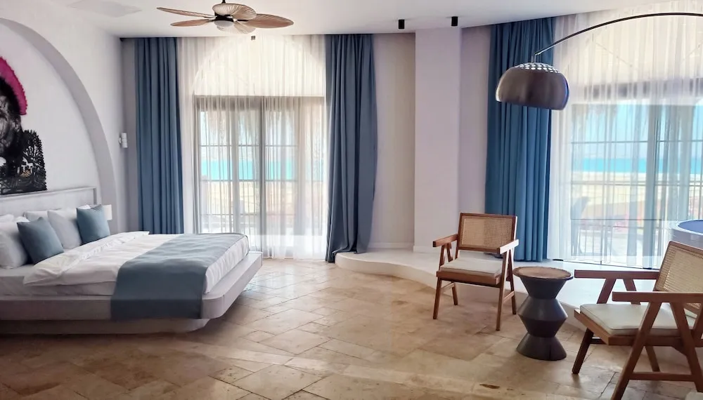 Panoramic Tek Büyük Yataklı Oda