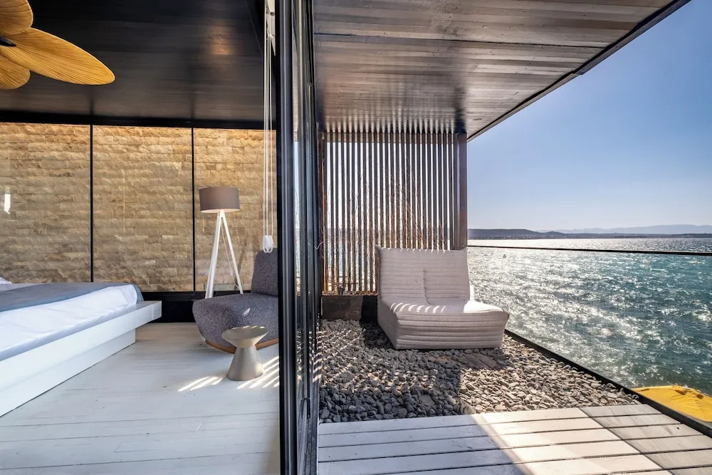 Luxury Tek Büyük Yataklı Oda