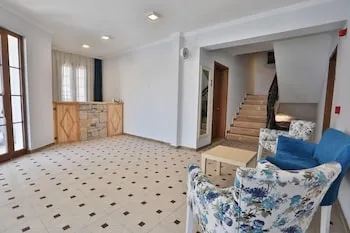 Datça Emre Otel 10 Oda