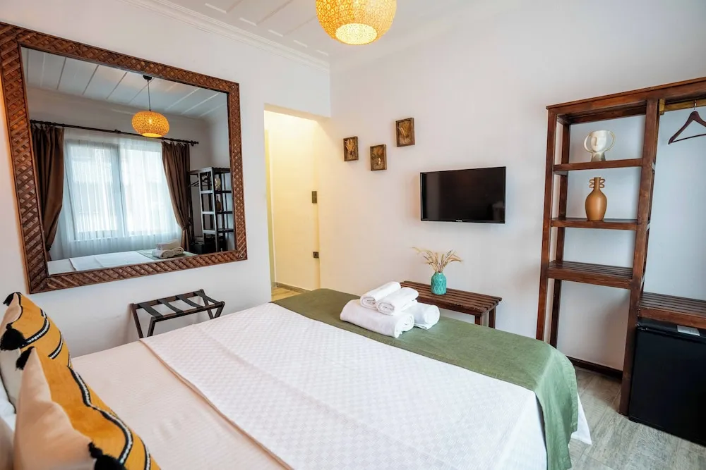 Standard Tek Büyük Yataklı Oda