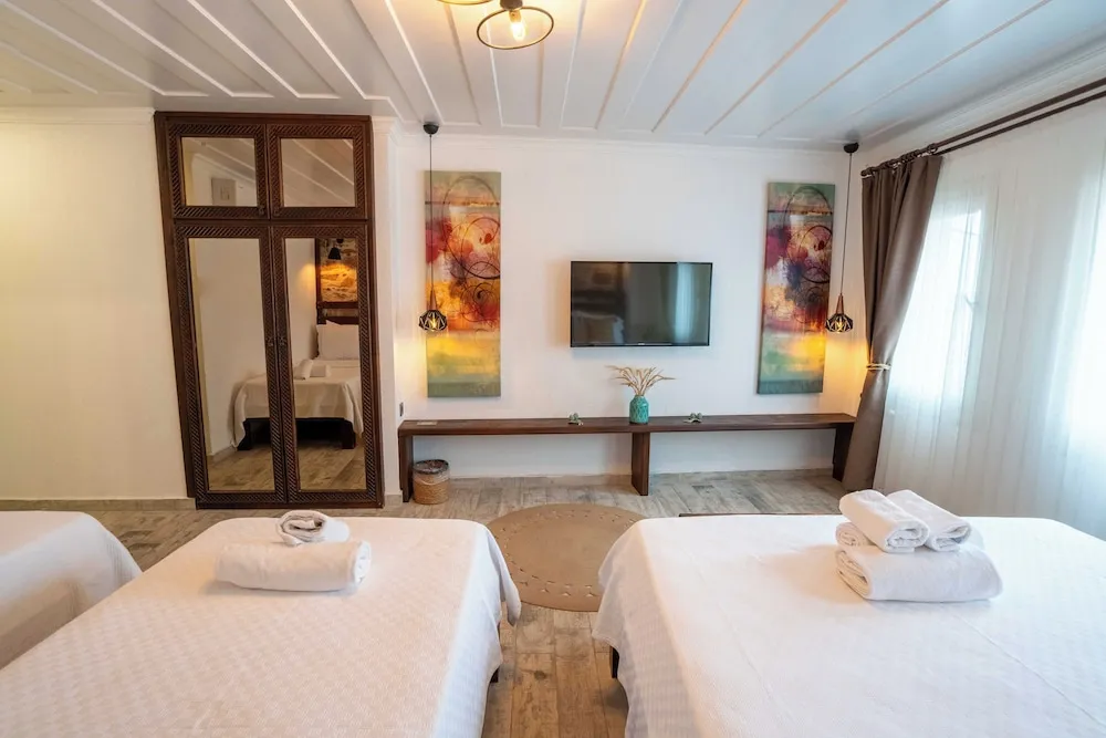 Family Dört Kişilik Oda