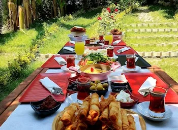 Kadifeli Konak Otel