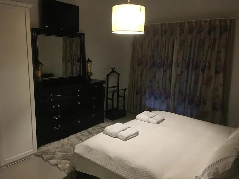 Standard Tek Büyük Yataklı Oda, Bahçe Manzaralı