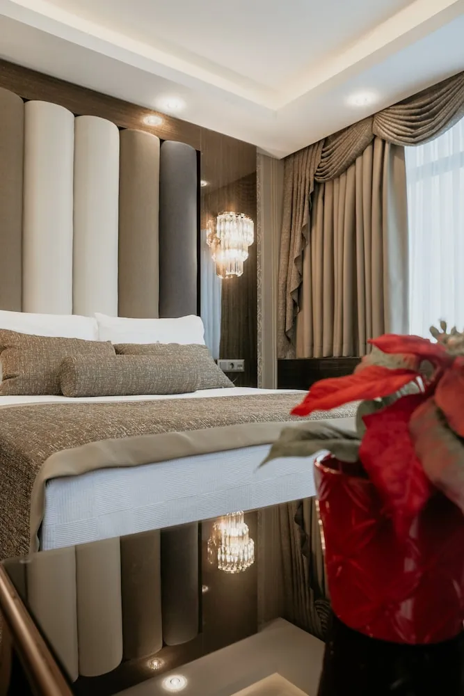Luxury Oda, 1 Büyük (Queen) Boy Yatak, Deniz Manzaralı