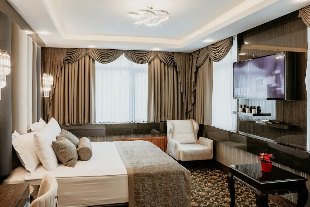 Luxury Oda, 1 Büyük (Queen) Boy Yatak, Deniz Manzaralı