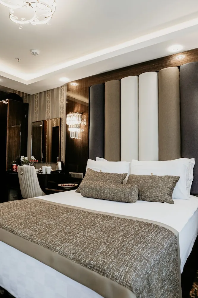 Luxury Oda, 1 Büyük (Queen) Boy Yatak, Deniz Manzaralı