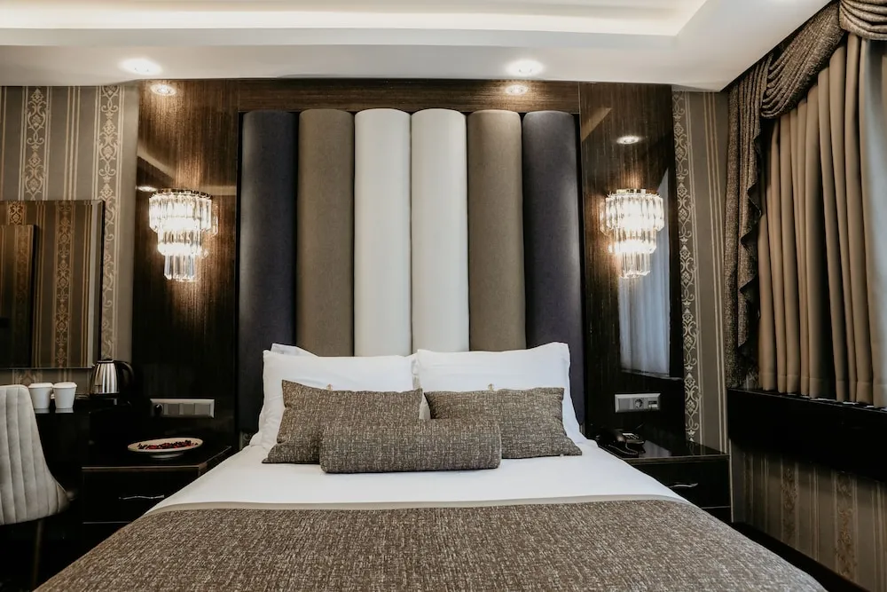 Luxury Oda, 1 Büyük (Queen) Boy Yatak, Deniz Manzaralı