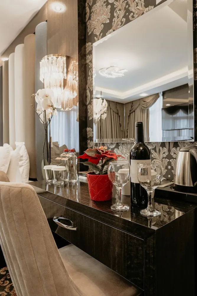 Luxury Oda, 1 Büyük (Queen) Boy Yatak, Deniz Manzaralı