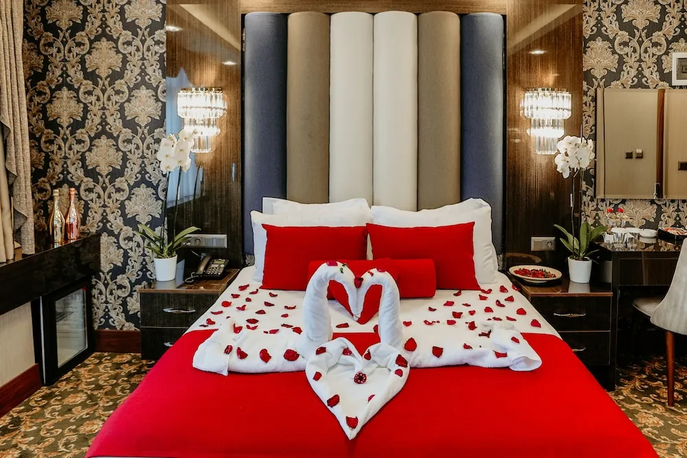 Luxury Oda, 1 Büyük (Queen) Boy Yatak, Deniz Manzaralı