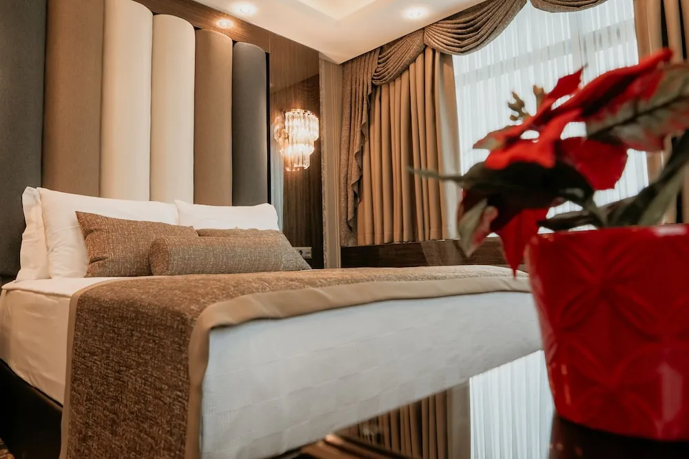 Luxury Oda, 1 Büyük (Queen) Boy Yatak, Deniz Manzaralı