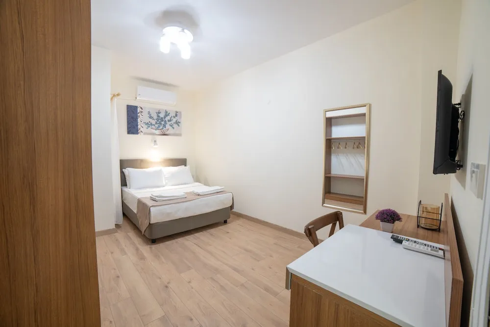 Standard Tek Büyük Yataklı Oda