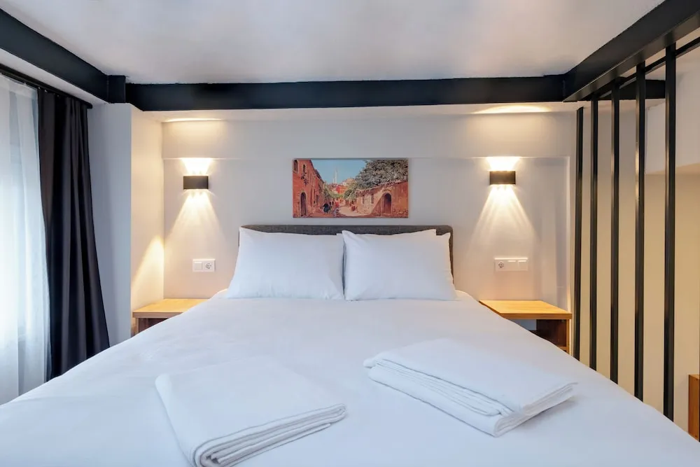 Junior Çatı Katı (Loft)