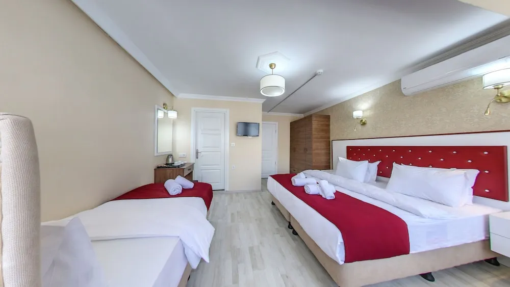 Superior Üç Kişilik Oda, Şehir Manzaralı