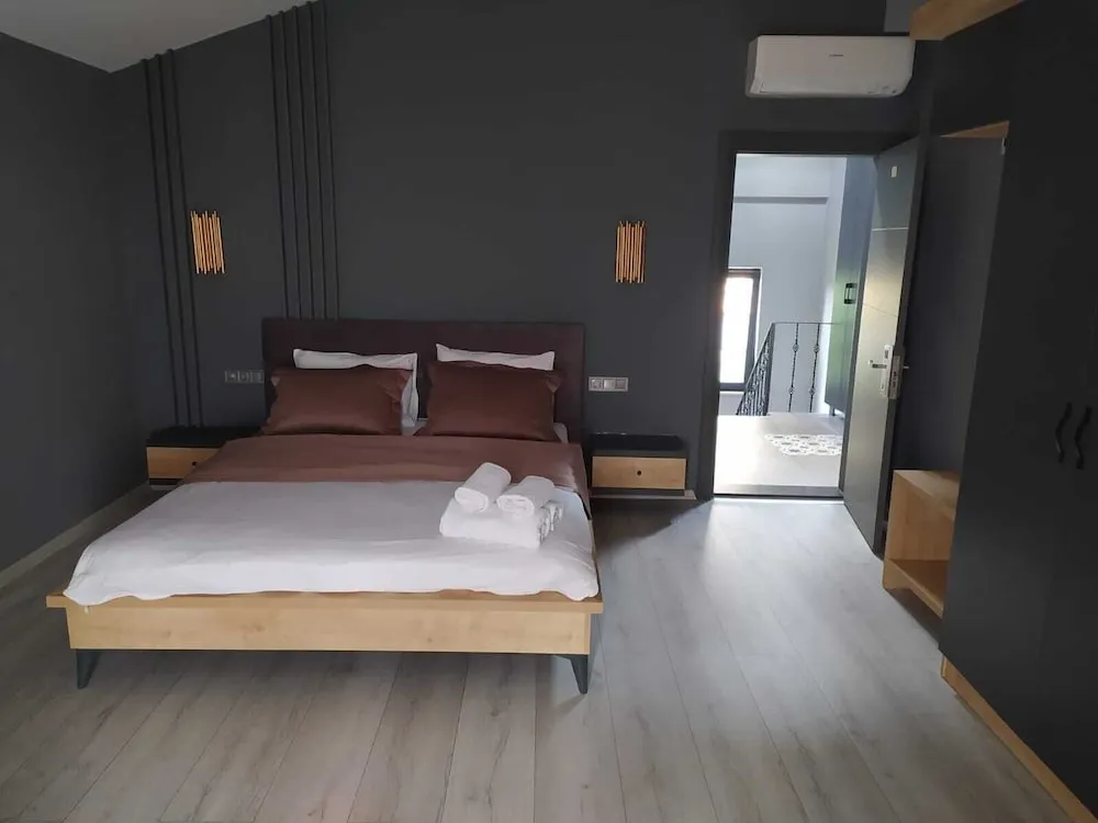 Deluxe Dört Kişilik Oda