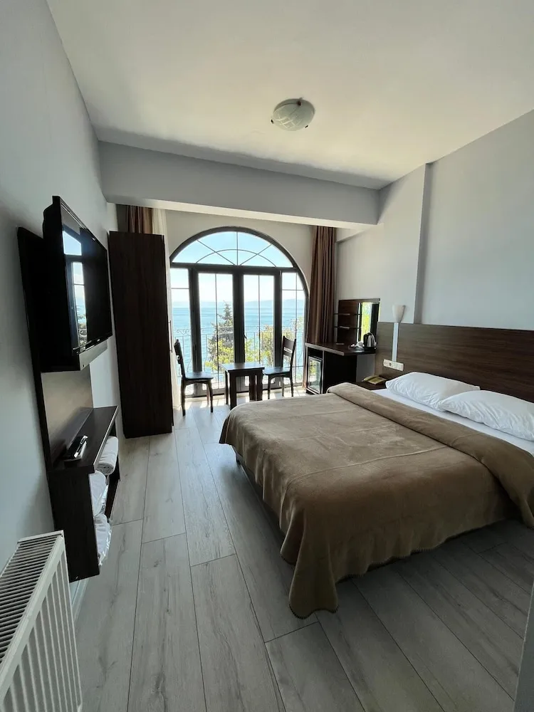Standard Tek Büyük Yataklı Oda, Deniz Manzaralı