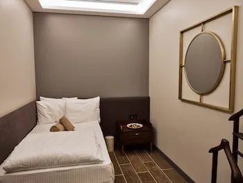 Ambassador Spa & Beauty Havalimanı Bekleme Salonu