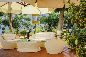 Lara Garden Hotel