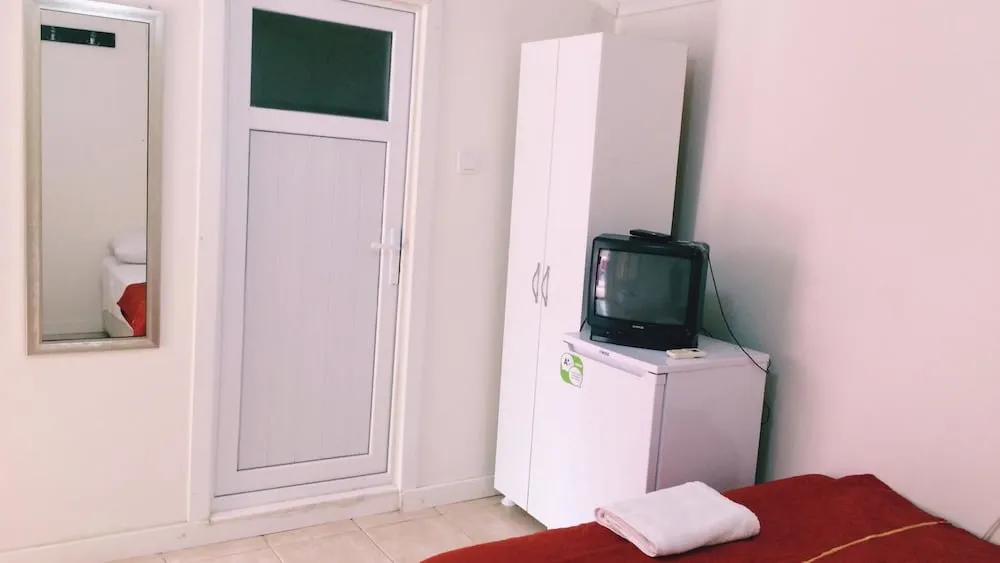 Standard Oda, Bahçe Manzaralı