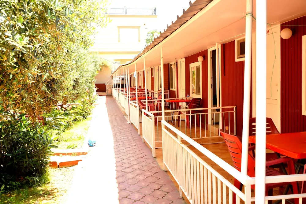 Standard Oda, Bahçe Manzaralı