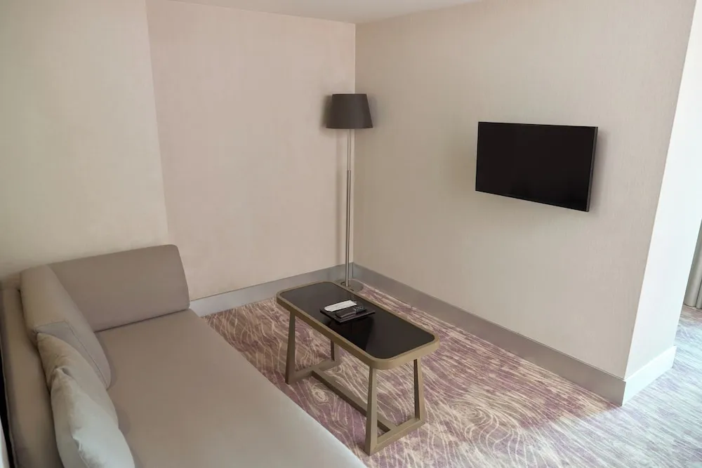 Grand Deluxe Room