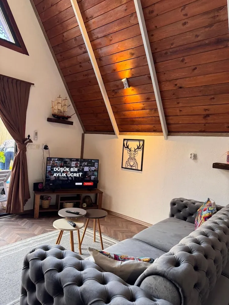 Deluxe Bungalov