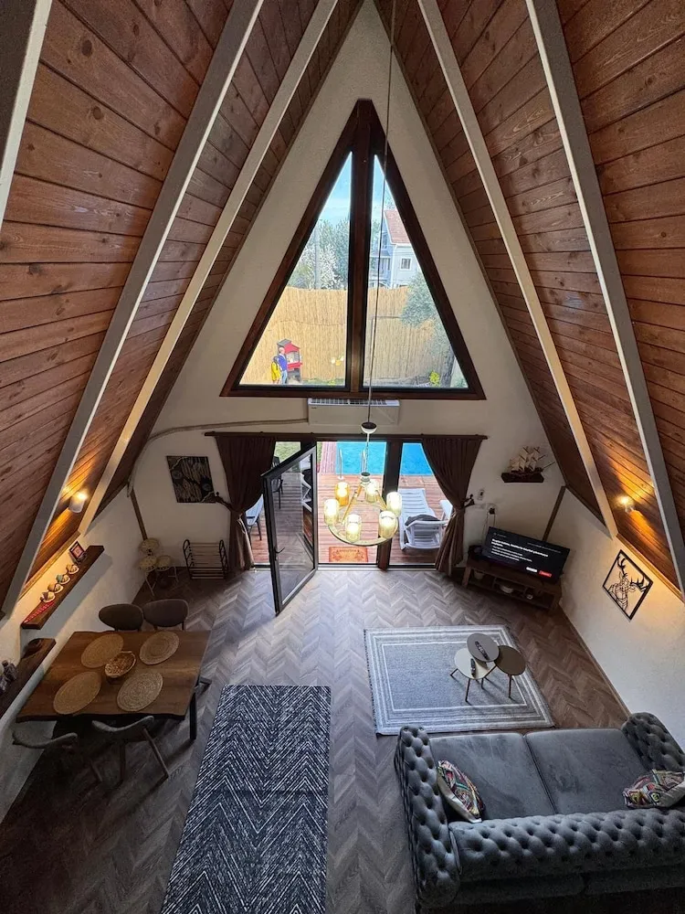 Deluxe Bungalov