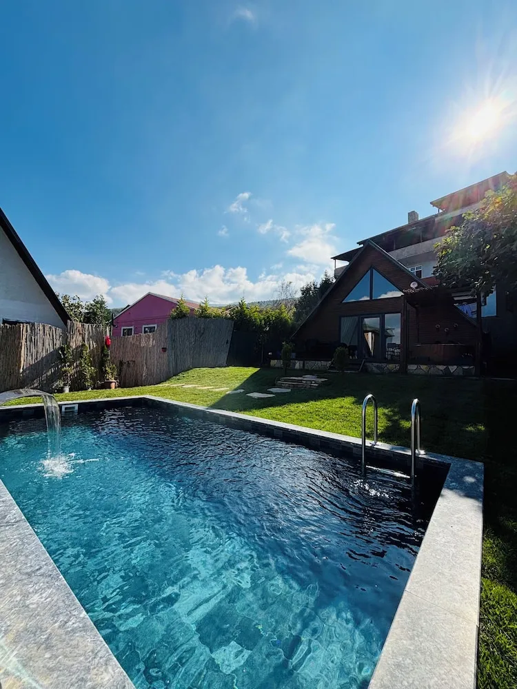 Maşukiye Pink House Bungalow