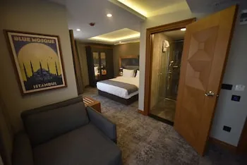 Four Seven Hotel