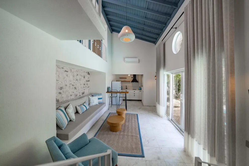 Grand Villa
