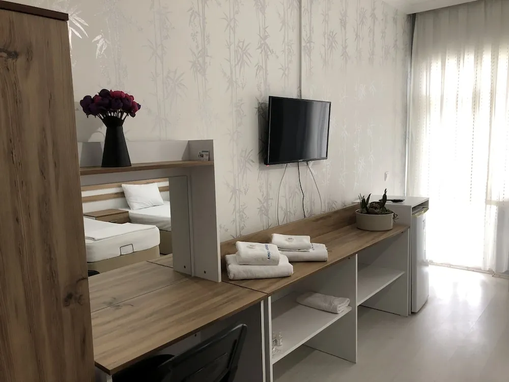Economy Üç Kişilik Oda