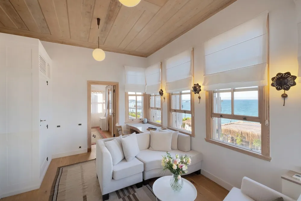 Panoramic Süit, 1 En Büyük (King) Boy Yatak, Deniz Manzaralı, Denize Sıfır