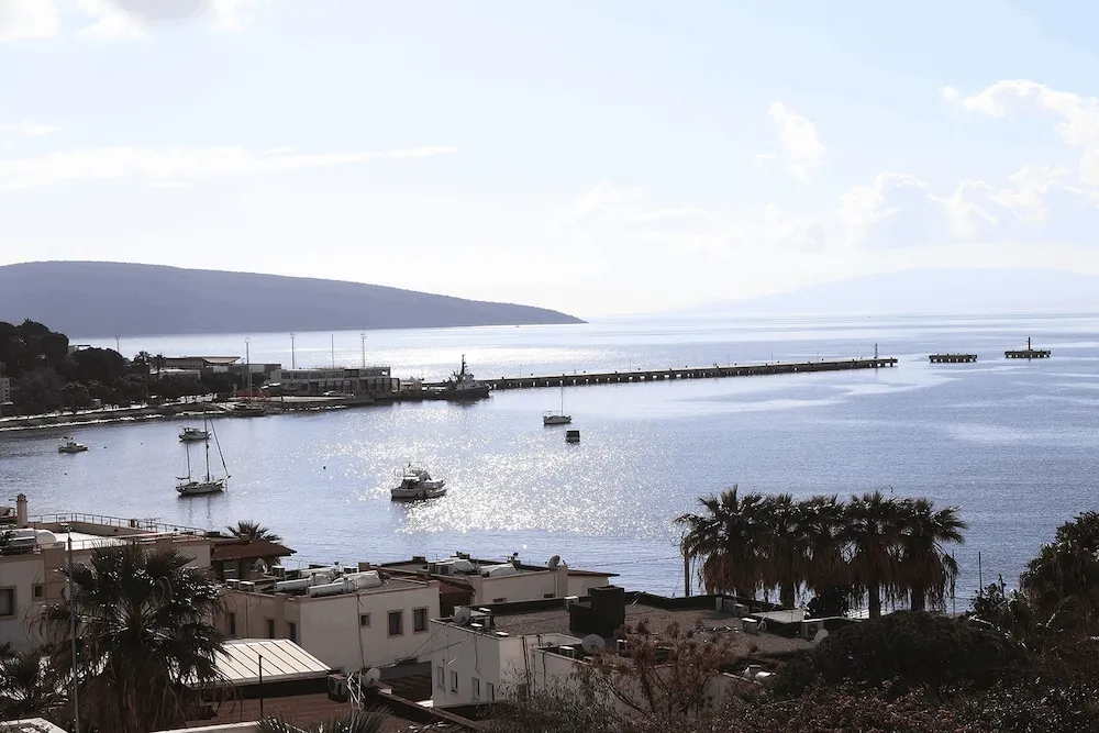 Luxury Tek Büyük veya İki Ayrı Yataklı Oda, 1 Çift Kişilik Yatak, Deniz Manzaralı